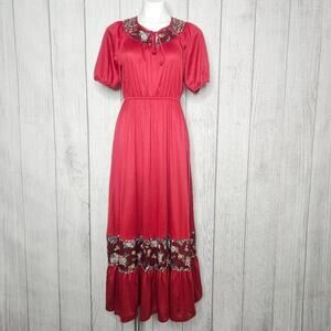VTG 70s Boho Peasant Maroon & Floral Trim Maxi Dress